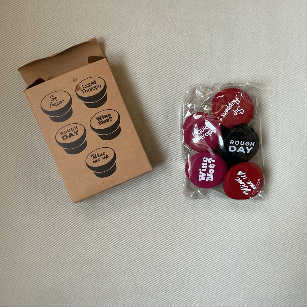 Wine Stoppers Fun Sayings The Only Gift Worth Giving Set Of 5 NIB